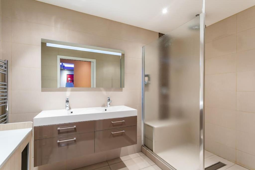 Appartement T4 Centre Ville Sete Tout Confort 3 Chambres ภายนอก รูปภาพ