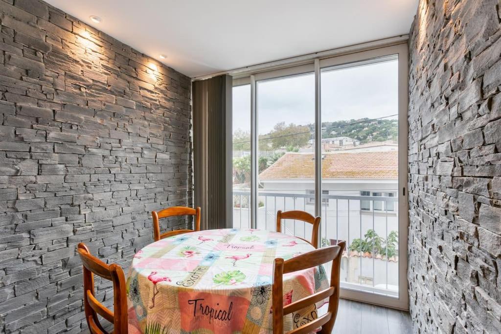 Appartement T4 Centre Ville Sete Tout Confort 3 Chambres ภายนอก รูปภาพ